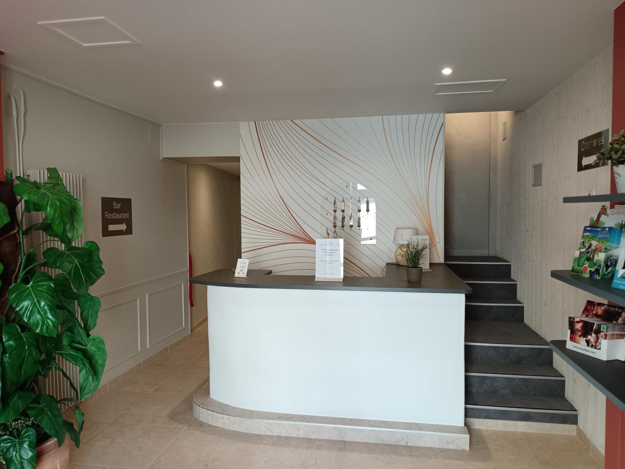 Hotel-Restaurant Les Colonnades Saint-Fulgent Экстерьер фото